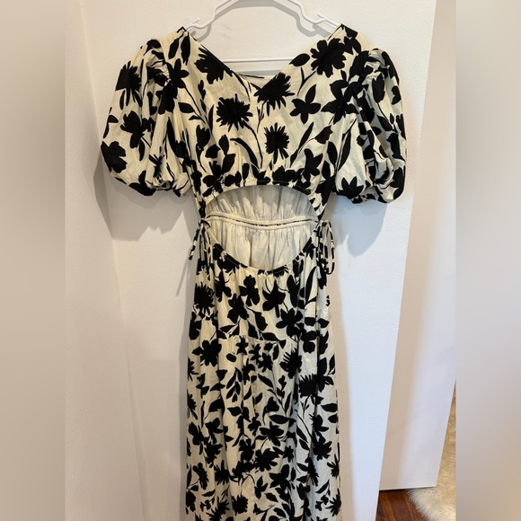 NEW NWT Moon River Black Floral Print Side Tie Cut-Out Tiered Midi Dress Size XS - Picture 5 of 7